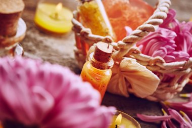 中医按摩和推拿如何调理慢性胃炎?